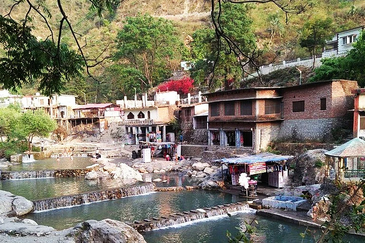 Outstation taxi Dehradun